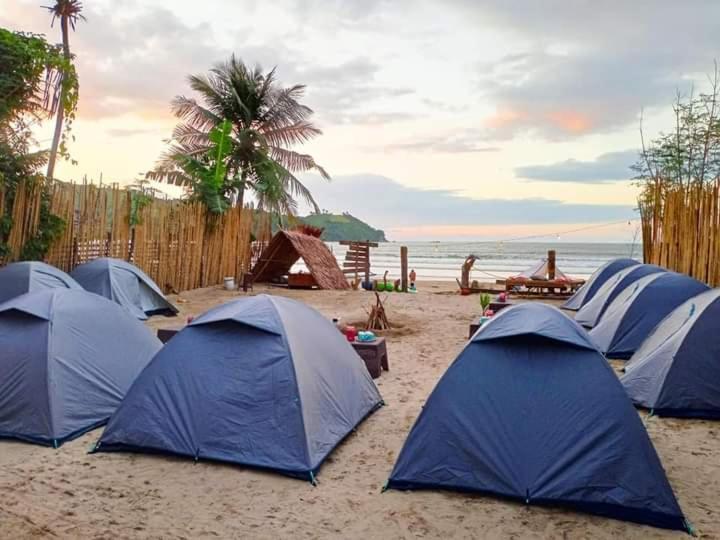 Bucana Kamp Payapa Beachfront 엘니도 외부 사진
