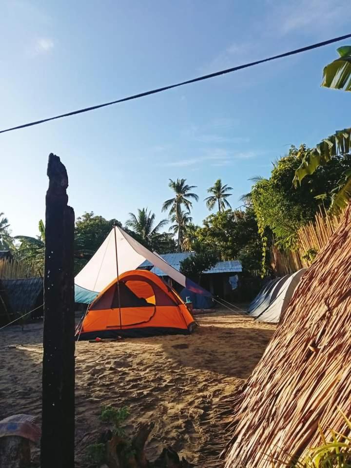 Bucana Kamp Payapa Beachfront 엘니도 외부 사진