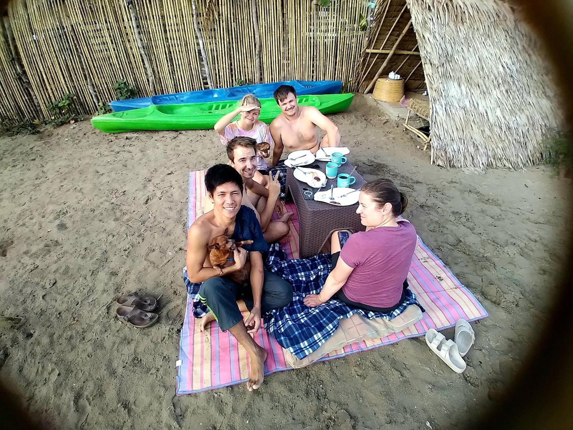 Bucana Kamp Payapa Beachfront 엘니도 외부 사진